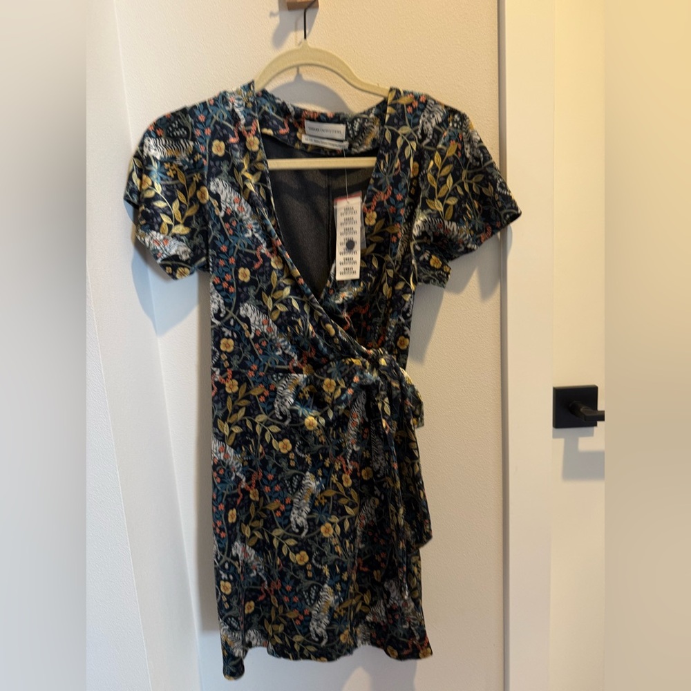 XS-TP Urban Outfitters animal print velvet wrap dress